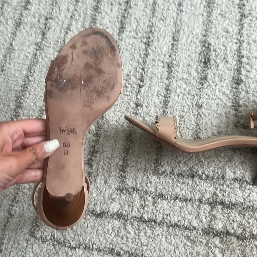 Coach Blush Pink Leather Scalloped Studded Ankle Strap Heels – Size 6.5B - Picture 11 of 13
